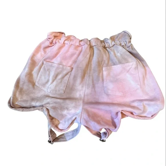 VENUS Light Pink Camo Overalls Shorts Sz M - Picture 5 of 5